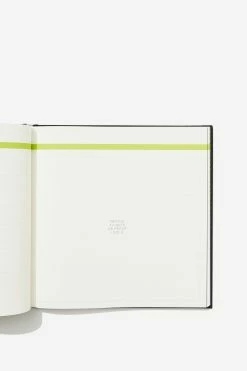 Alternative view of Typo Premium Activity Journal