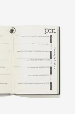 Typo A5 Fashion Activity Journal (8.27" X 5.83") -Typo Store 144988 42 3