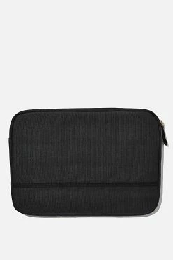 Typo Take Me Away 13 Inch Laptop Case 7 Typo Take Me Away 13 Inch Laptop Case -Typo Store 145820 04 3
