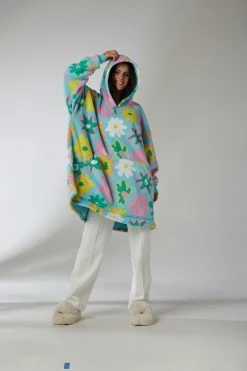 Typo Slounge Around Oversized Hoodie