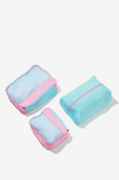 Alternative view of Typo Get Stuffed Packing Cells