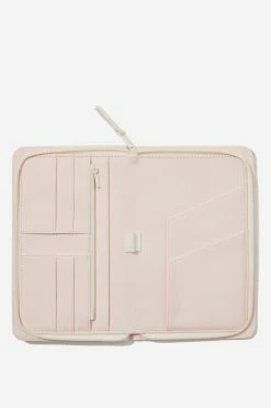 Alternative view of Typo Off The Grid Travel Wallet