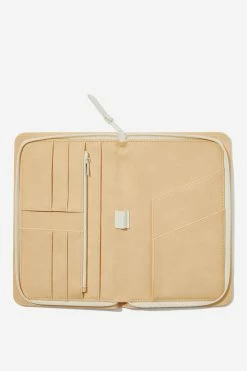 Alternative view of Typo Off The Grid Travel Wallet