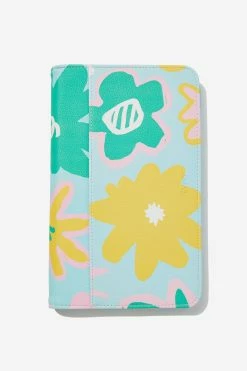 Typo Off The Grid Travel Wallet