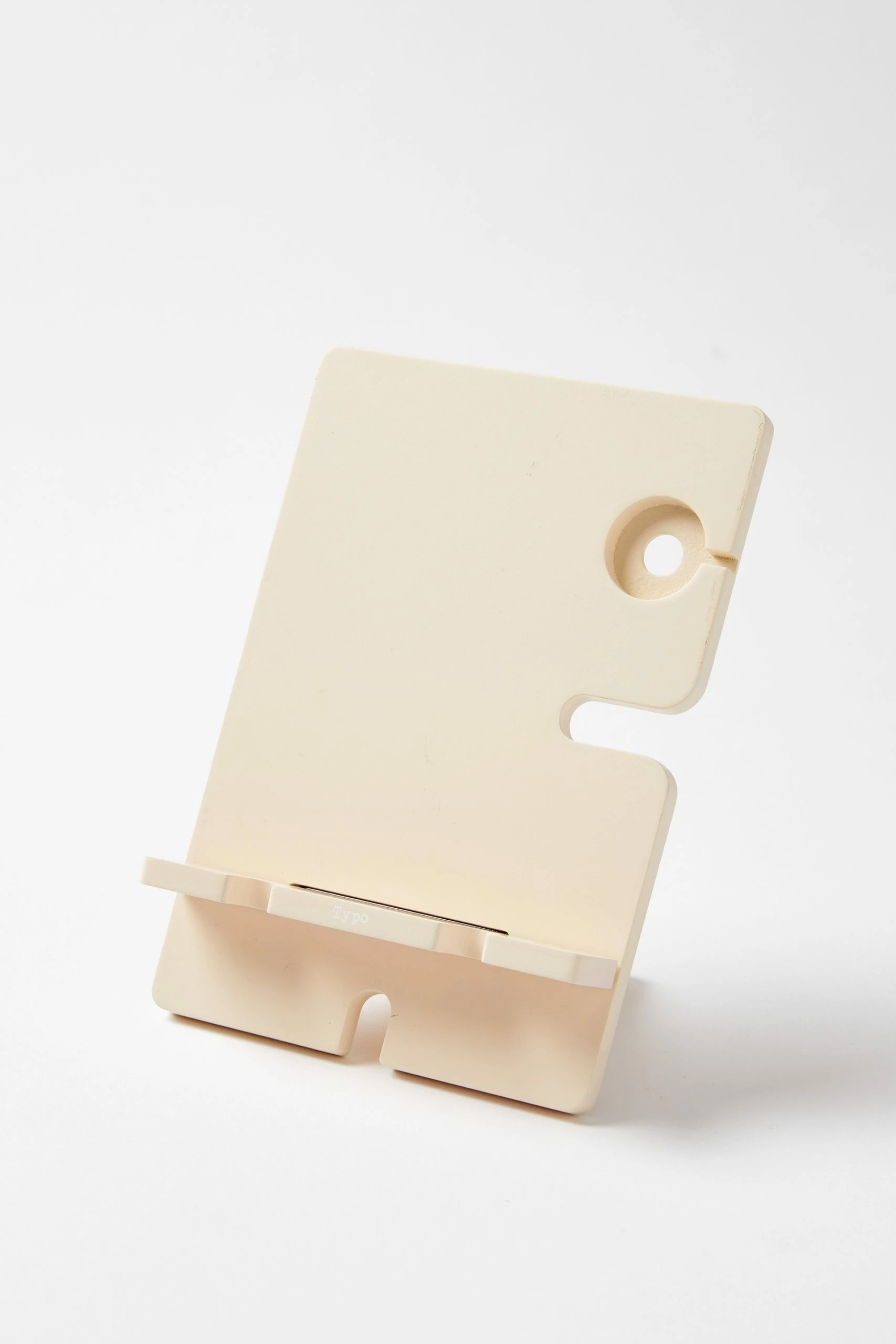 Typo Collapsible Tech Hub 5 Typo Collapsible Tech Hub - Image 3