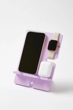 Typo Collapsible Tech Hub