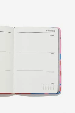 Typo 2023/24 A5 Weekly Buffalo Diary Recycled Mix -Typo Store 1685196 04 3