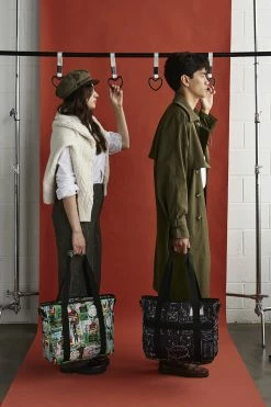 Typo Basquiat Urban Shoulder Tote -Typo Store 1685205 01 1